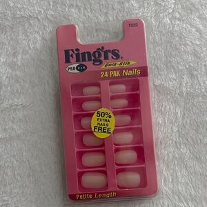 Express Pro-Fit Quik-Stik Petite Nails - Soft Pink